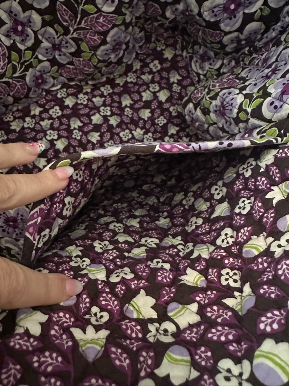 Vera Bradley Plum Petal Retired Large Quilted Tote w/ Matching Pouch - Picture 7 of 9